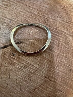 DKNY -Tone Sculpted Bangle Bracelet